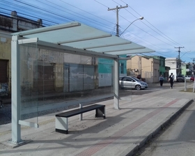 Abrigos de passageiro de ônibus