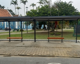 Abrigos de passageiro de ônibus